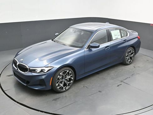 New 2026 BMW 330i Sedan w/ Premium Package image 34