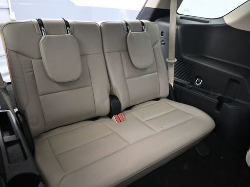 Used 2023 Ford Explorer XLT w/ Equipment Group 202A image 9