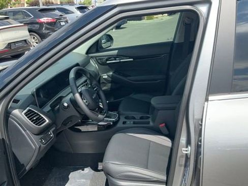 Used 2025 Kia Seltos SX image 32