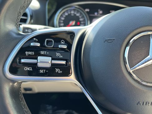 Used 2019 Mercedes-Benz E 300 image 19
