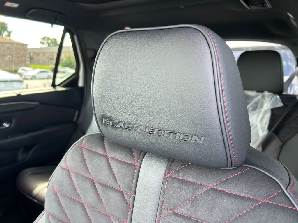 New 2026 Honda Pilot Black Edition image 16