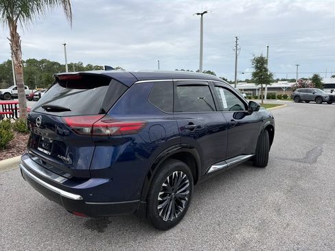 Used 2024 Nissan Rogue Platinum w/ Platinum Premium Package FWD image 7
