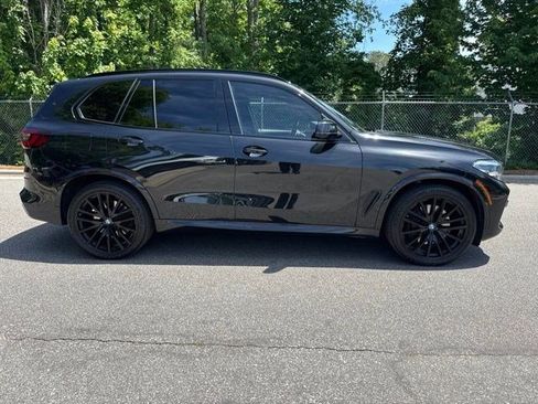 Used 2021 BMW X5 xDrive40i w/ M Sport Package AWD/4WD image 7