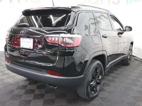 Used 2020 Jeep Compass Latitude AWD/4WD image 7