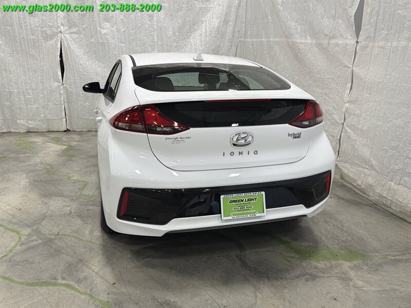 Used 2018 Hyundai Ioniq Blue FWD image 30