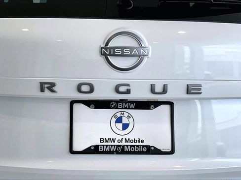 Used 2026 Nissan Rogue SV FWD image 30
