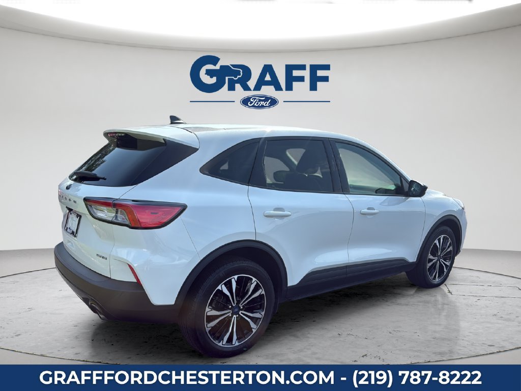 Used 2021 Ford Escape SE w/ SE Sport Appearance Package AWD/4WD image 7
