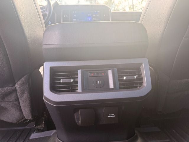 Used 2023 Ford F350 Lariat AWD/4WD image 15