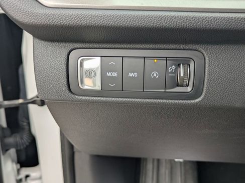 Certified 2024 Chevrolet Traverse LT image 15