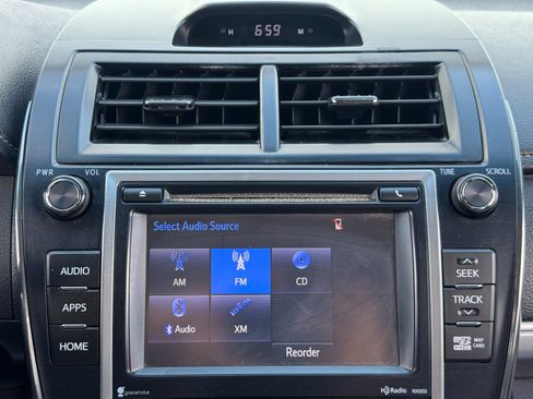 Used 2014 Toyota Camry SE image 23