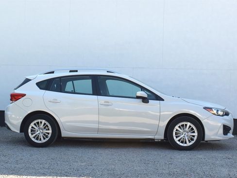 Used 2017 Subaru Impreza 2.0i Premium w/ Popular Package #4A AWD/4WD image 6