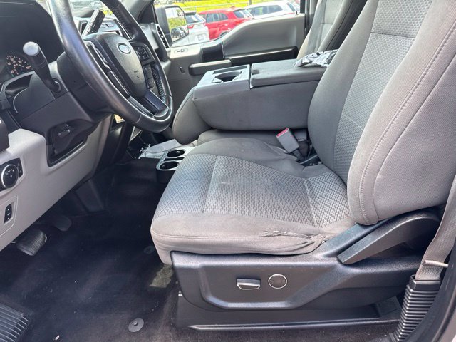 Used 2017 Ford F150 XLT w/ Equipment Group 301A Mid AWD/4WD image 15