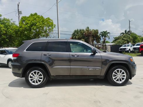 Used 2021 Jeep Grand Cherokee Laredo RWD image 19