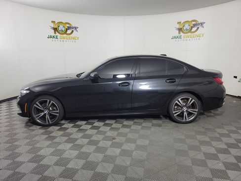 Used 2023 BMW 330i xDrive Sedan w/ Premium Package AWD/4WD image 2