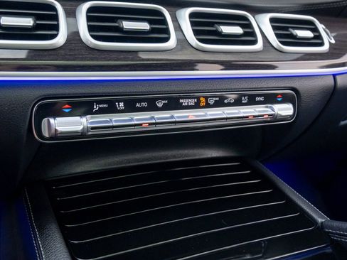 Certified 2022 Mercedes-Benz GLS 450 4MATIC image 26