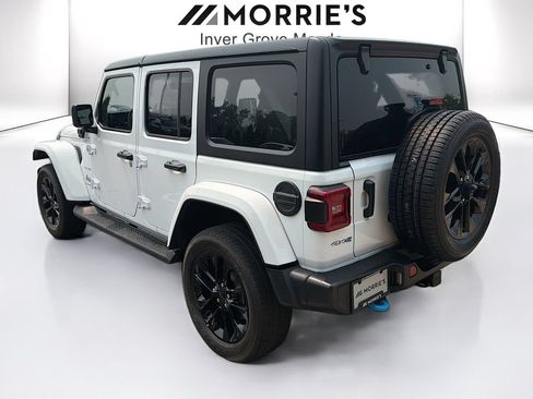 Used 2023 Jeep Wrangler Unlimited Sahara AWD/4WD image 7