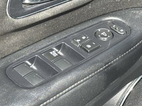 Used 2018 Honda HR-V EX image 29