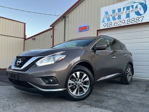 Used 2016 Nissan Murano SV image 8