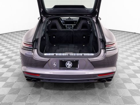 Used 2018 Porsche Panamera 4S AWD/4WD image 34