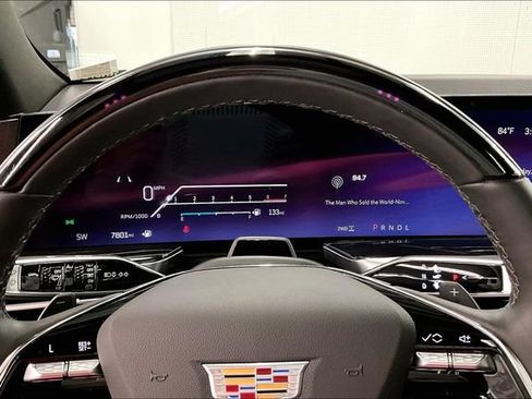 Used 2025 Cadillac Escalade Sport AWD/4WD image 28