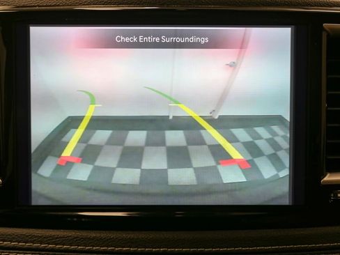 Used 2021 Chrysler Pacifica Touring-L image 32