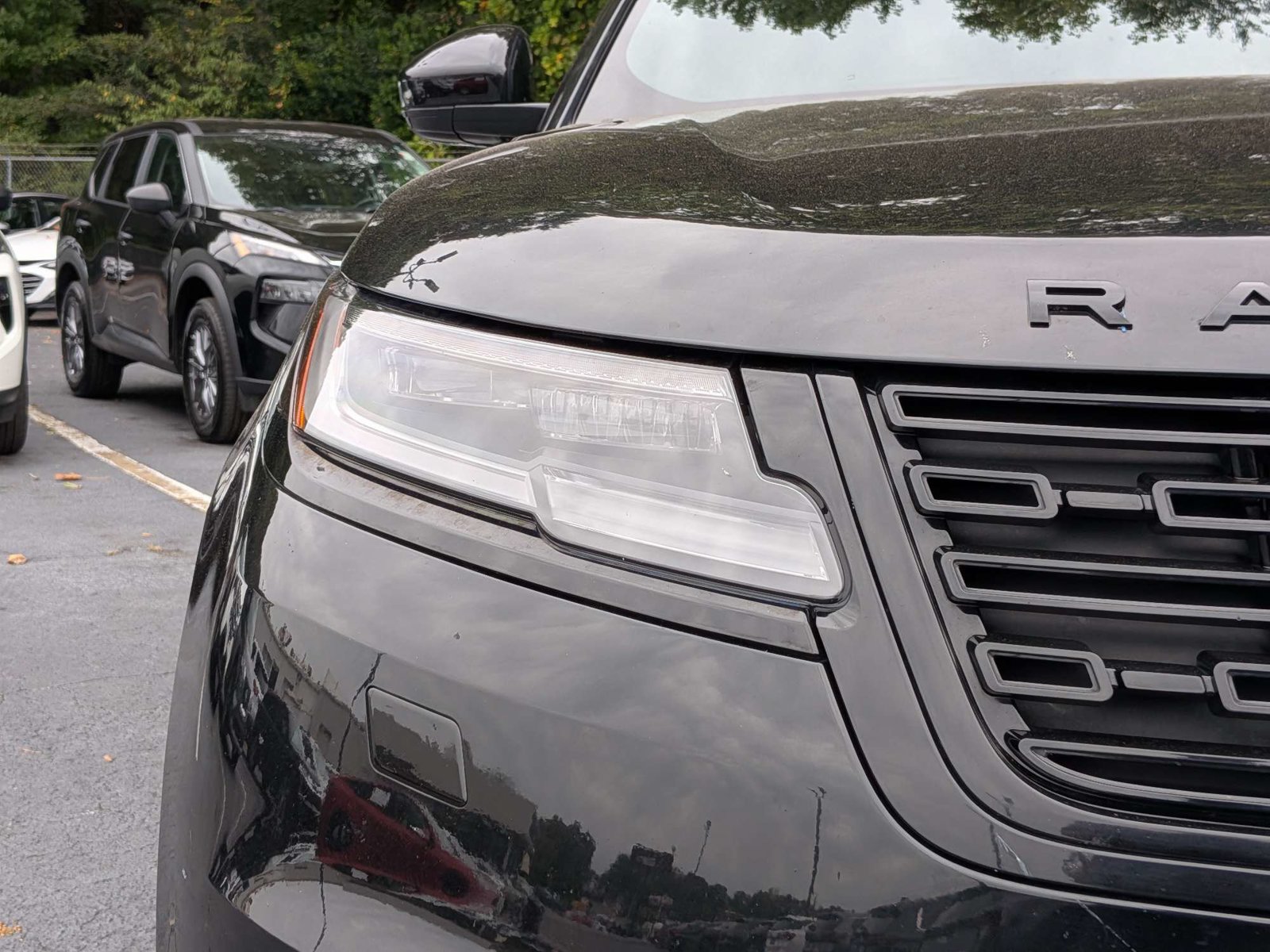 Used 2025 Land Rover Range Rover Velar Dynamic SE AWD/4WD image 9