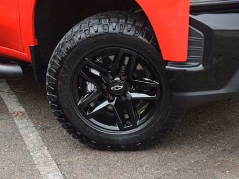 Used 2020 Chevrolet Silverado 1500 LT Trail Boss image 29