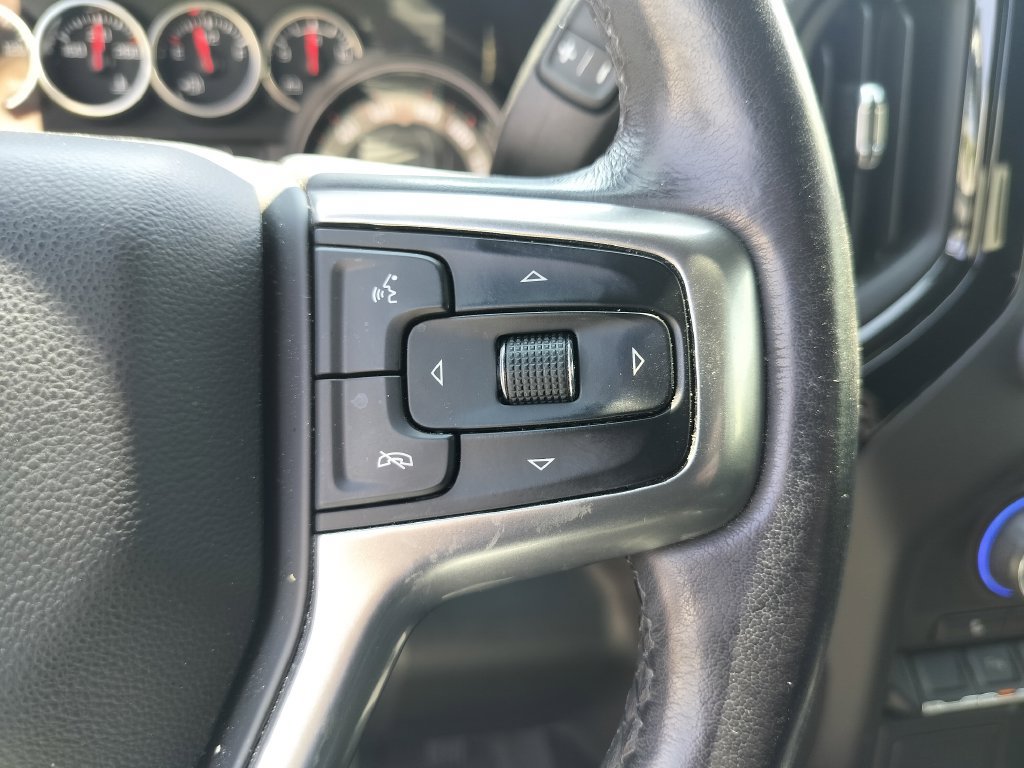 Used 2022 Chevrolet Silverado 1500 RST w/ Safety Package AWD/4WD image 11