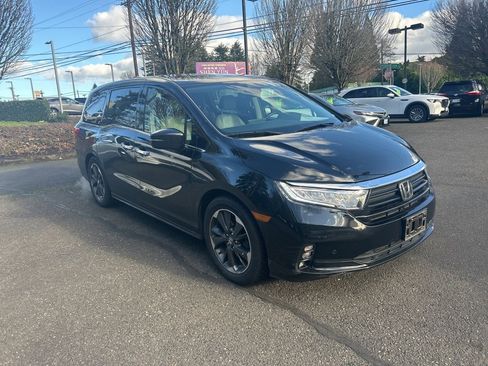 Used 2021 Honda Odyssey Elite image 1