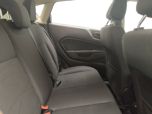 Used 2017 Ford Fiesta SE image 19