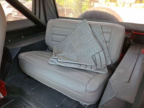 Used 1990 Jeep Wrangler S AWD/4WD image 22