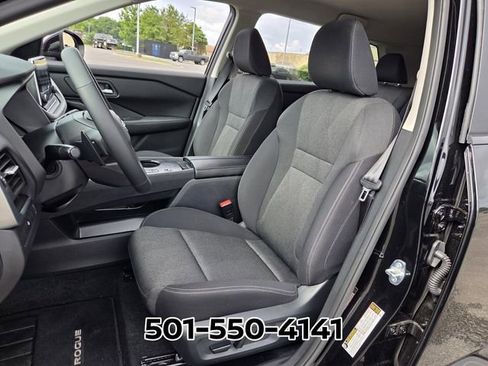 Used 2026 Nissan Rogue SV FWD image 8