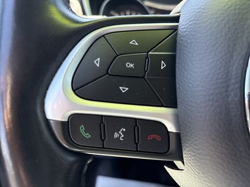 Used 2021 Jeep Compass Latitude AWD/4WD image 21
