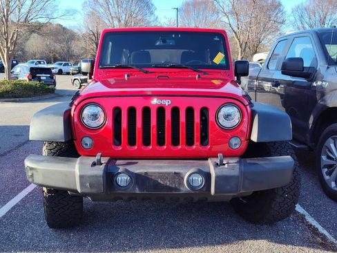 Used 2018 Jeep Wrangler Unlimited Sport S image 9