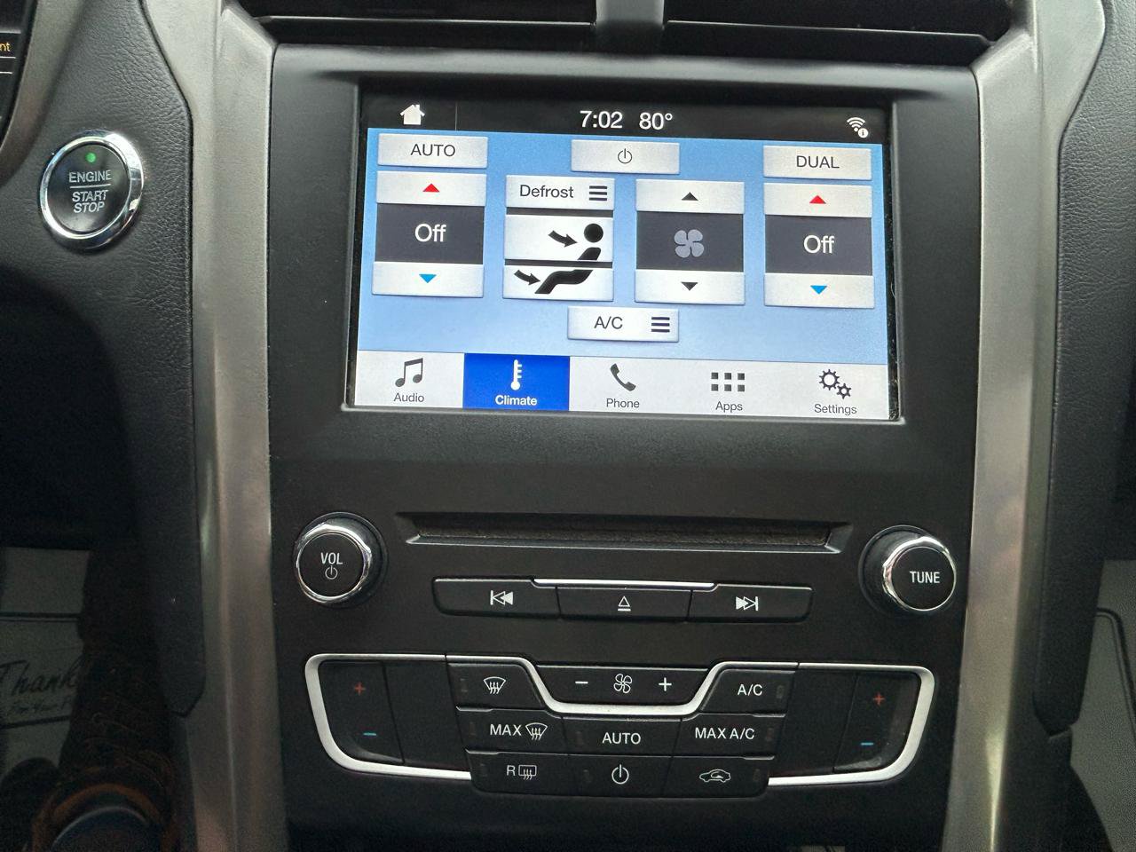 Used 2018 Ford Fusion SE w/ Fusion SE Technology Package FWD image 22