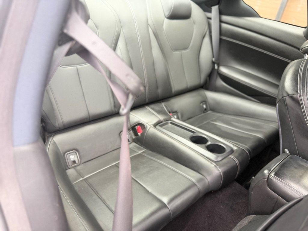 Used 2020 INFINITI Q60 3.0t Luxe RWD image 18