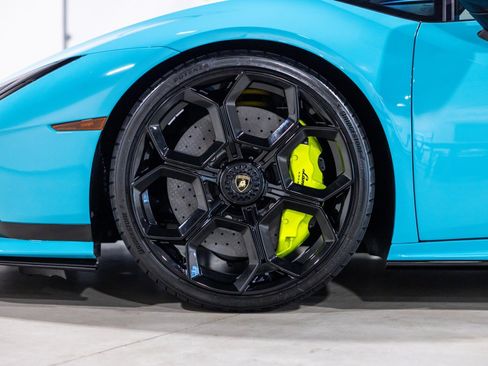 Used 2024 Lamborghini Huracan Tecnica RWD image 20