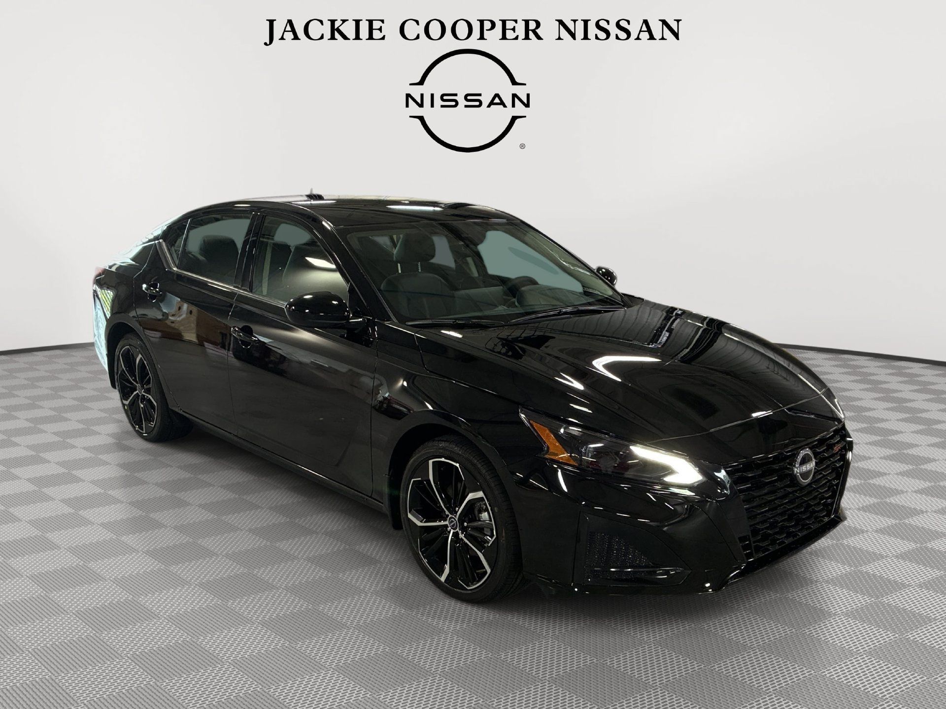 New 2026 Nissan Altima 2.5 SR FWD image 3