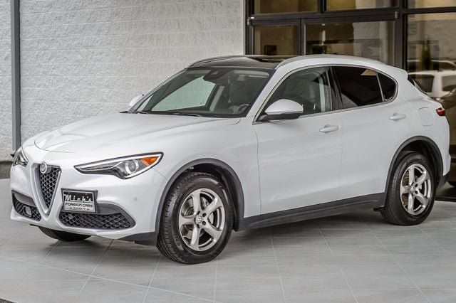 Used 2021 Alfa Romeo Stelvio Sprint w/ Sun & Sound Package AWD/4WD image 6