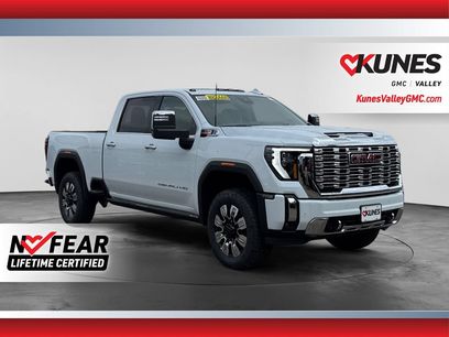 New 2026 GMC Sierra 3500 Denali w/ Denali Reserve Package
