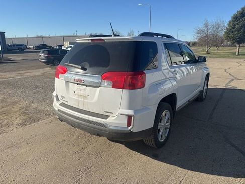 Used 2017 GMC Terrain SLE w/ Convenience Package AWD/4WD image 7