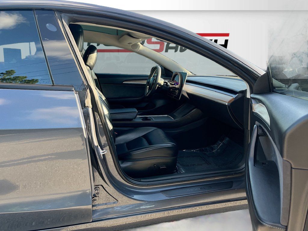 Used 2023 Tesla Model 3 Standard Range RWD image 27