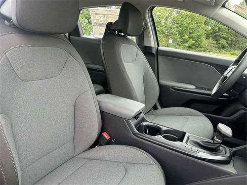 New 2025 Kia K4 LXS image 26