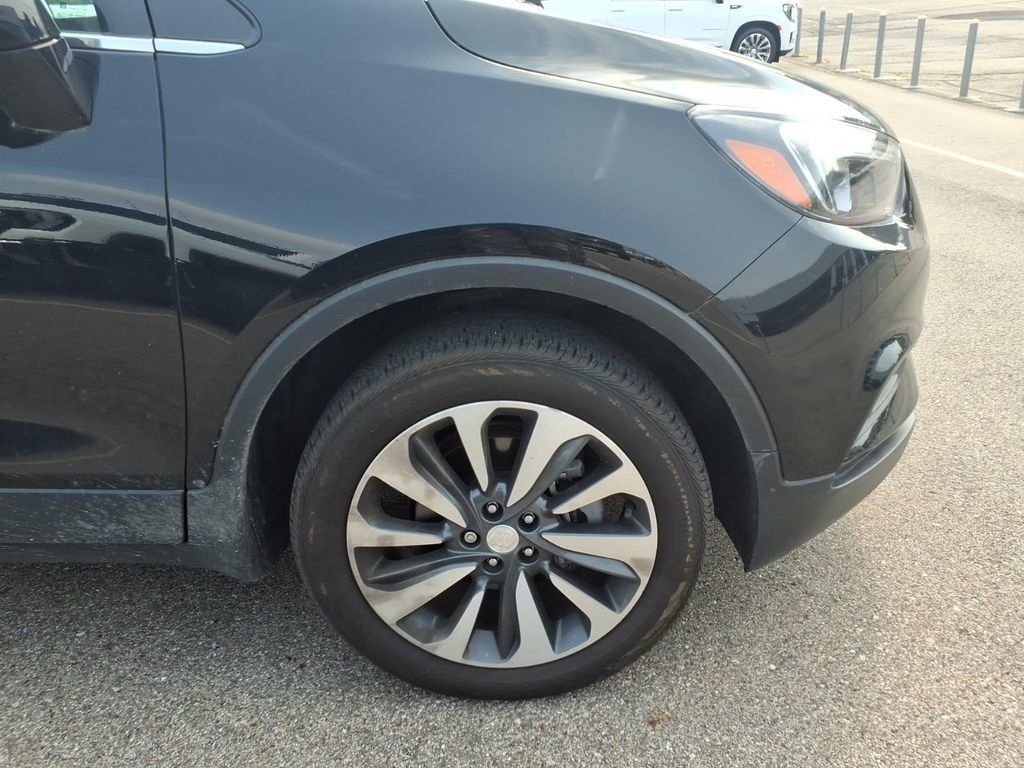 Used 2022 Buick Encore Preferred w/ Safety Package AWD/4WD image 23