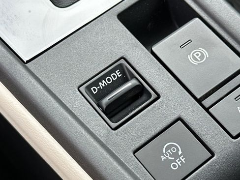 New 2026 Nissan Sentra SL w/ Floor Mat Package FWD image 32