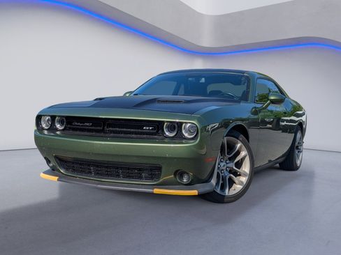 Used 2020 Dodge Challenger GT image 2