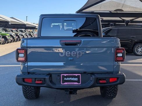 New 2025 Jeep Gladiator Rubicon w/ Convenience Group image 7