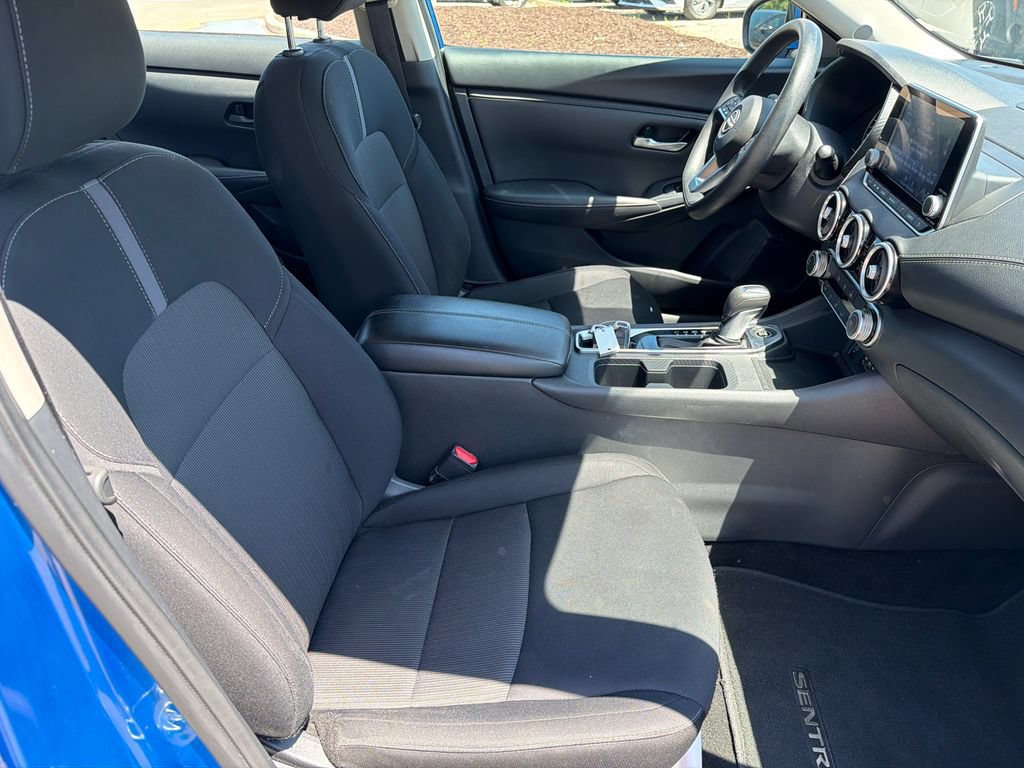 Used 2024 Nissan Sentra SV FWD image 13