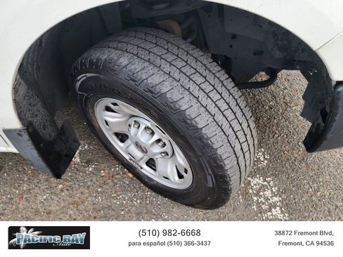 Used 2020 Nissan NV 2500 SV image 30