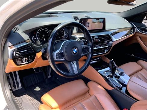 Used 2019 BMW 530i w/ M Sport Package RWD image 16